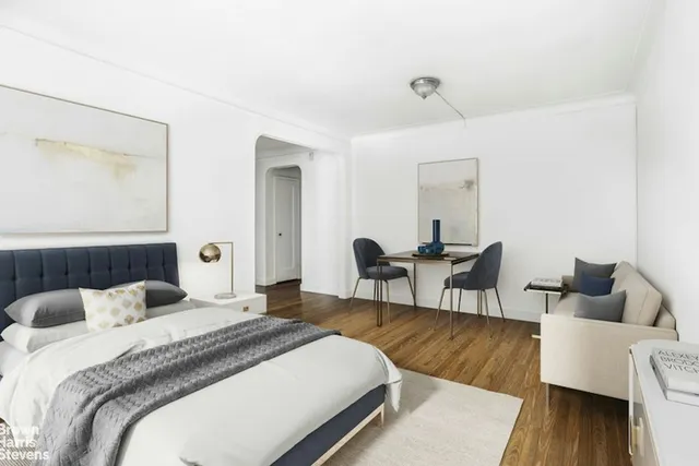8 East 48th Street