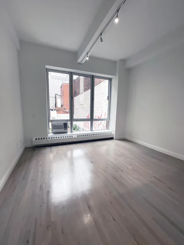 80 Nassau Street