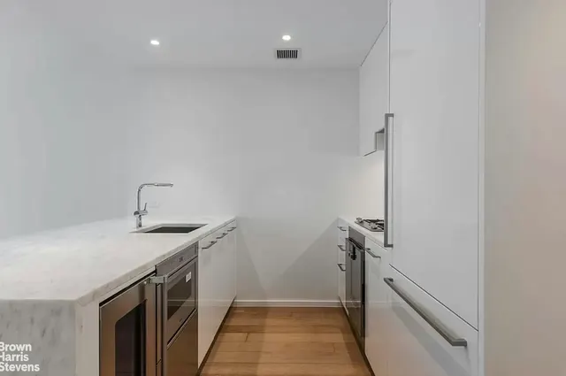 150 East 23rd Street
