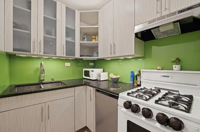 315 West 55th Street