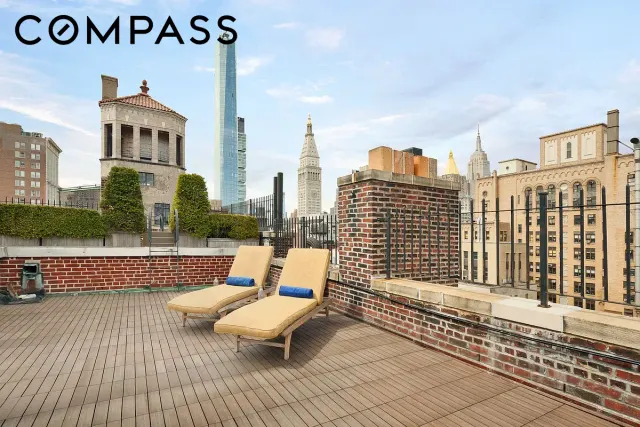 44 Gramercy Park North