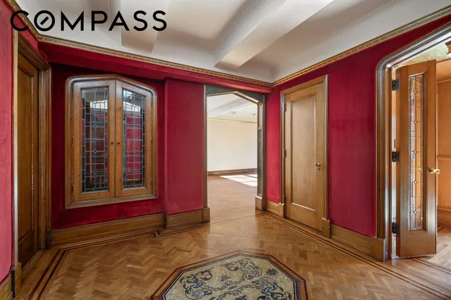 44 Gramercy Park North