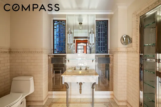 44 Gramercy Park North