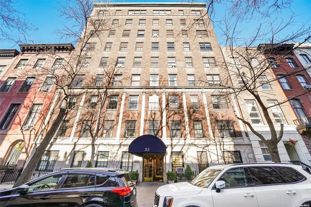 35 West Ninth Street