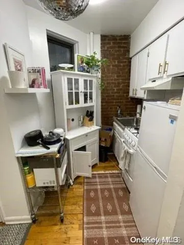 433 West 54th Street