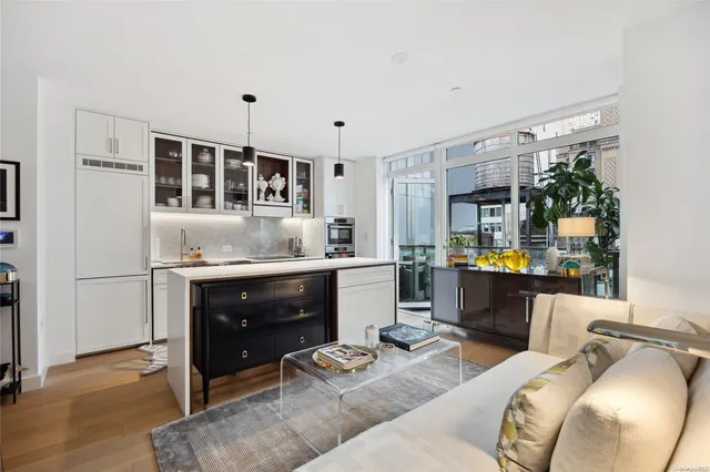 115 East 55th Street