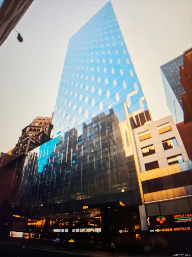 50 W 47TH Street