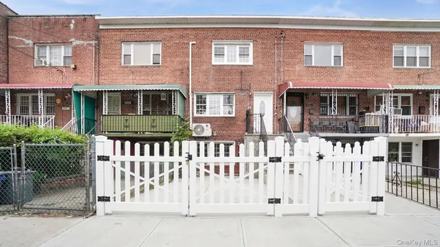3343 Mickle Avenue